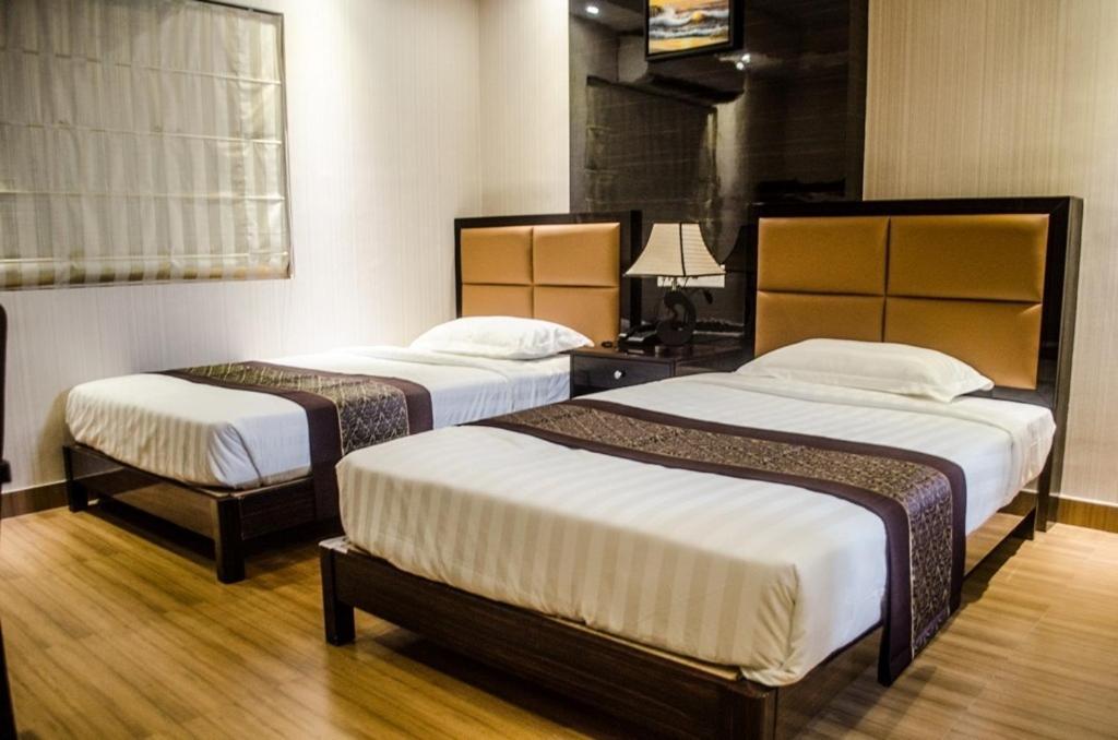 Hotel Comfotel Calcutta Buitenkant foto