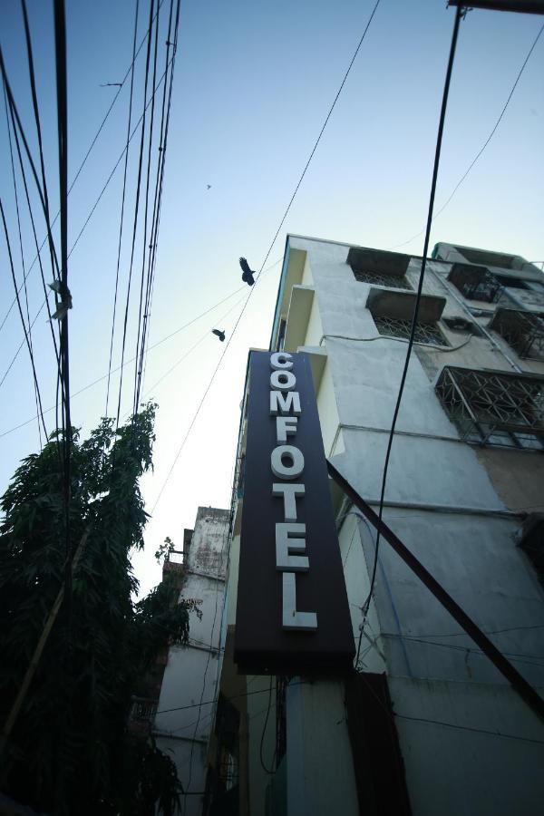Hotel Comfotel Calcutta Buitenkant foto